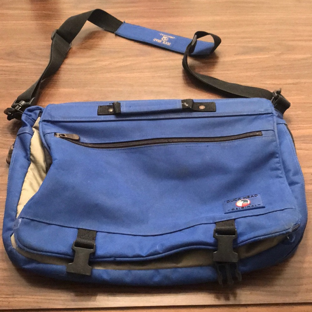 Messenger/ side Duck Head bag